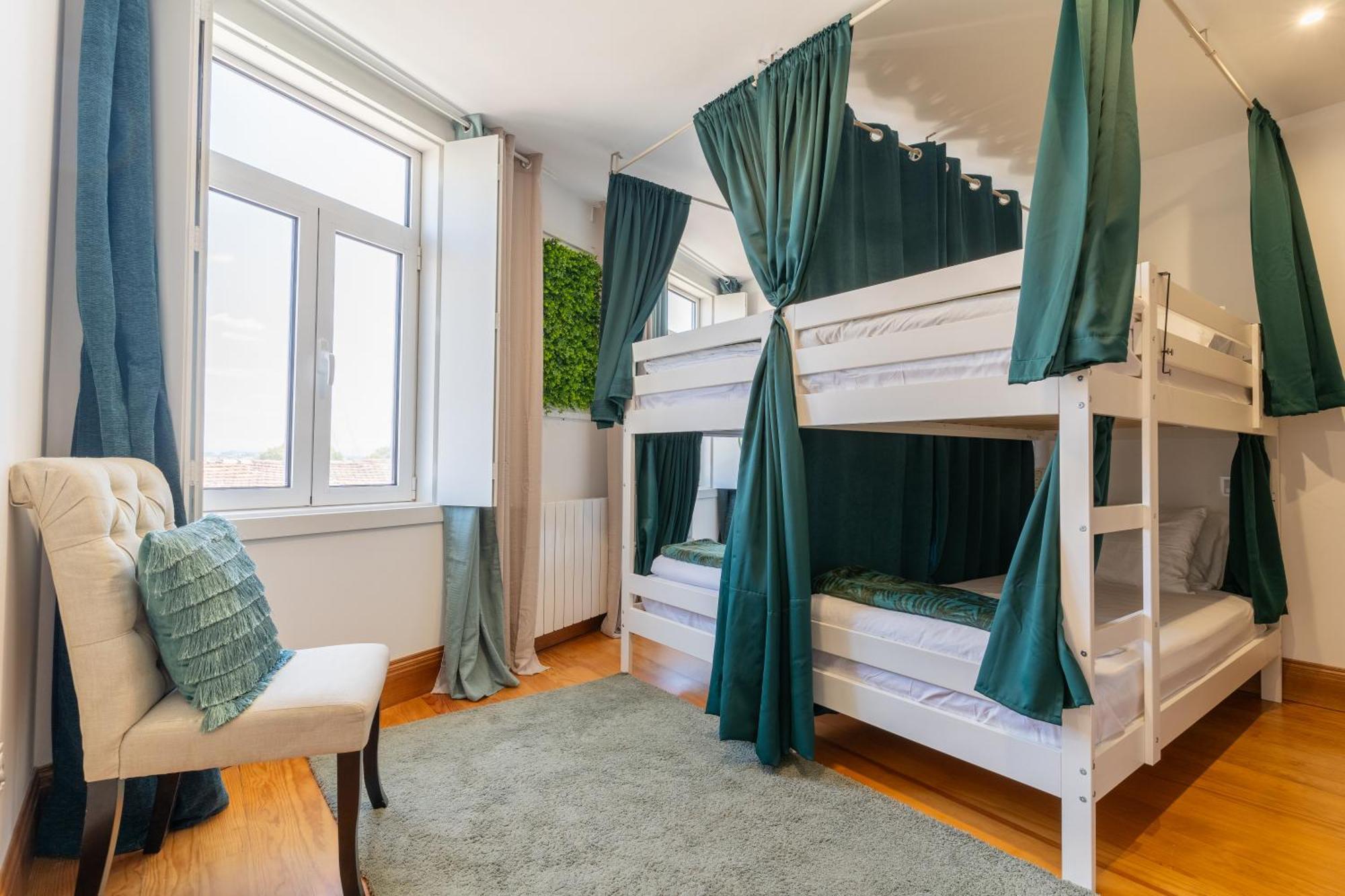 Cozy Nest Hostel Porto Kültér fotó
