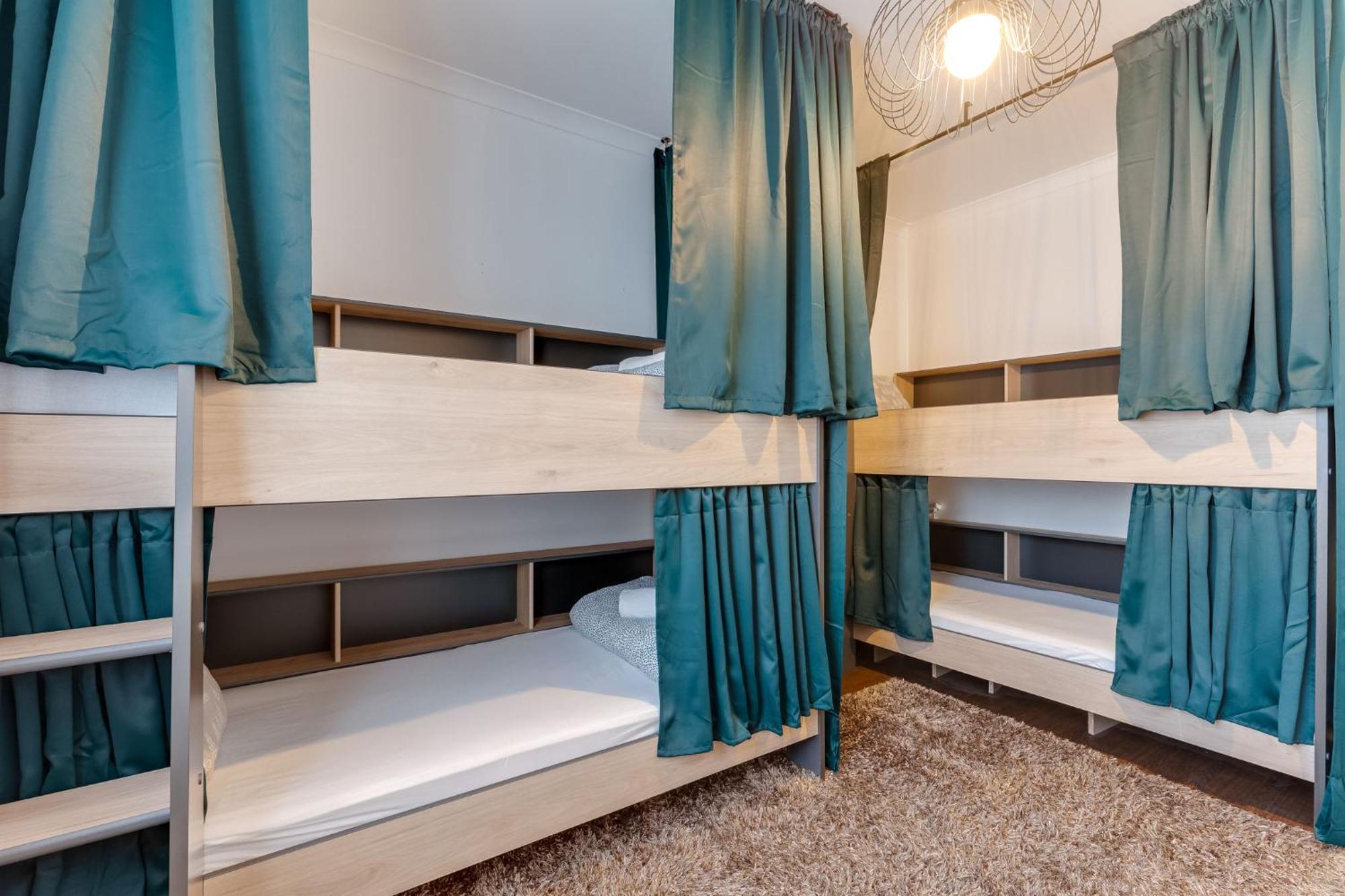 Cozy Nest Hostel Porto Kültér fotó
