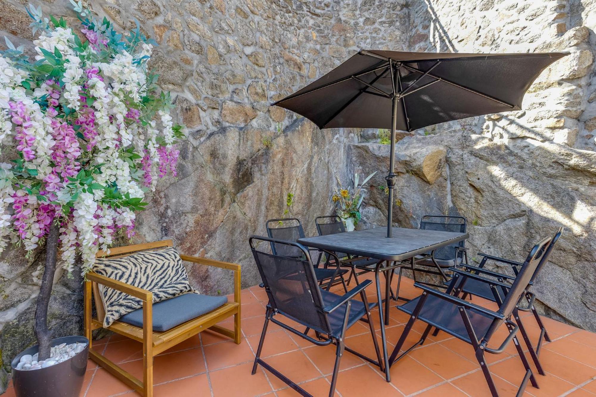 Cozy Nest Hostel Porto Kültér fotó